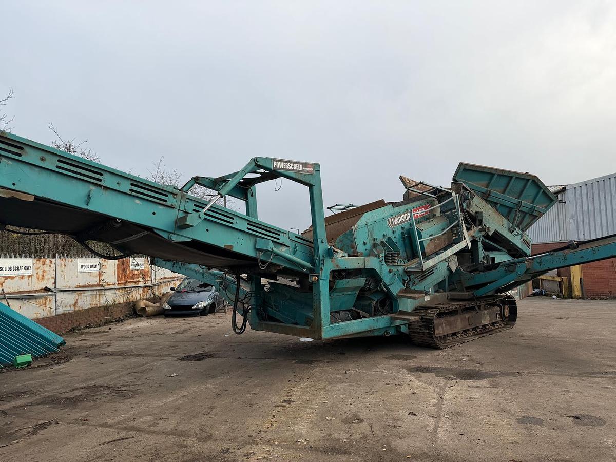 Used Powerscreen Warrior 1400 Tracked Screening Plant Year 2006 CAT Power 5300 Hrs