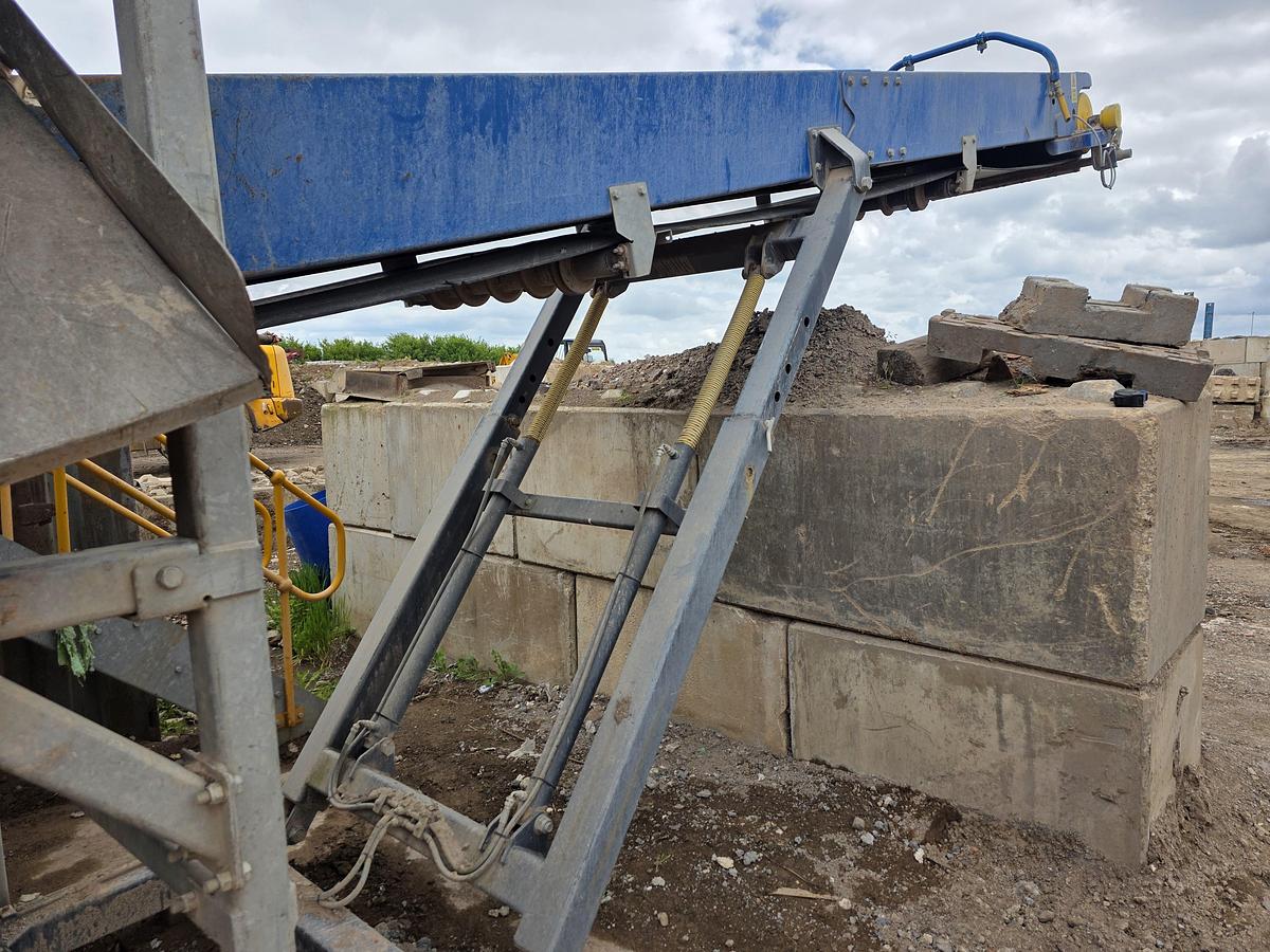 Used Omega J1065S Semi Mobile Jaw Crusher