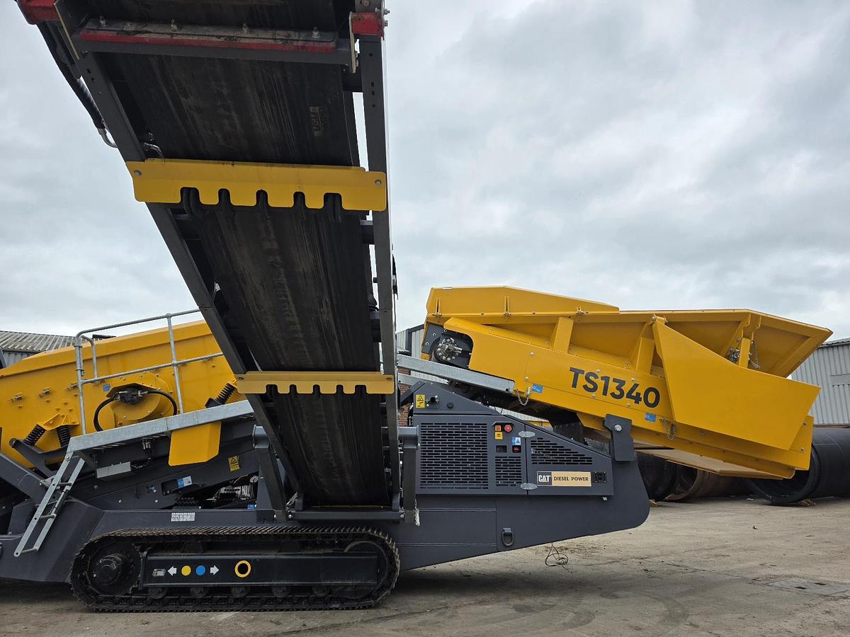 Used Tesab 1340 Tracked Screening Plant