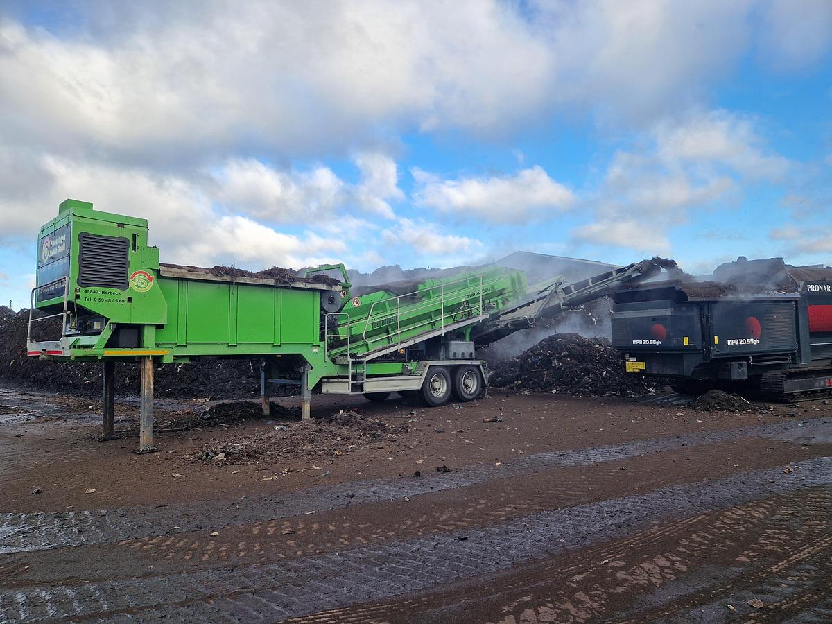 Used Neuenhauser 2F Mobile Star Screen Year 2017