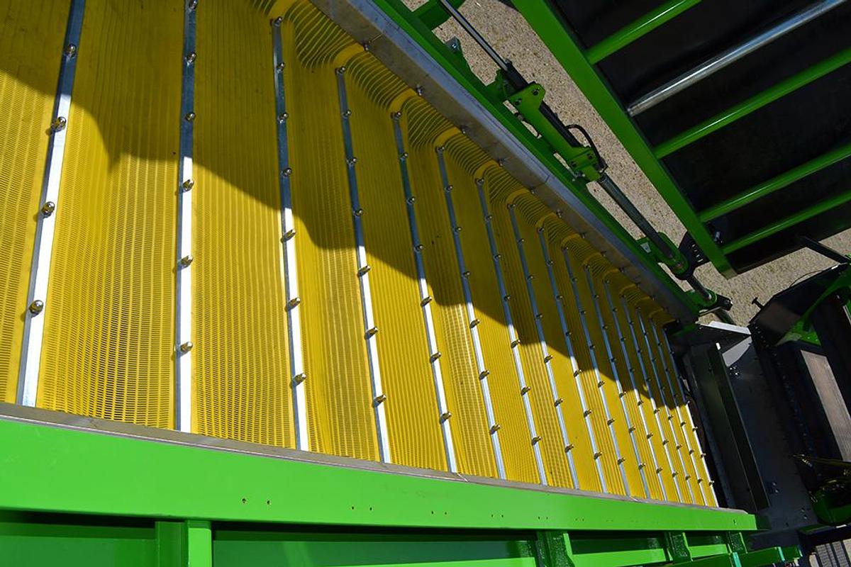 Mobile Flip Flow Screening