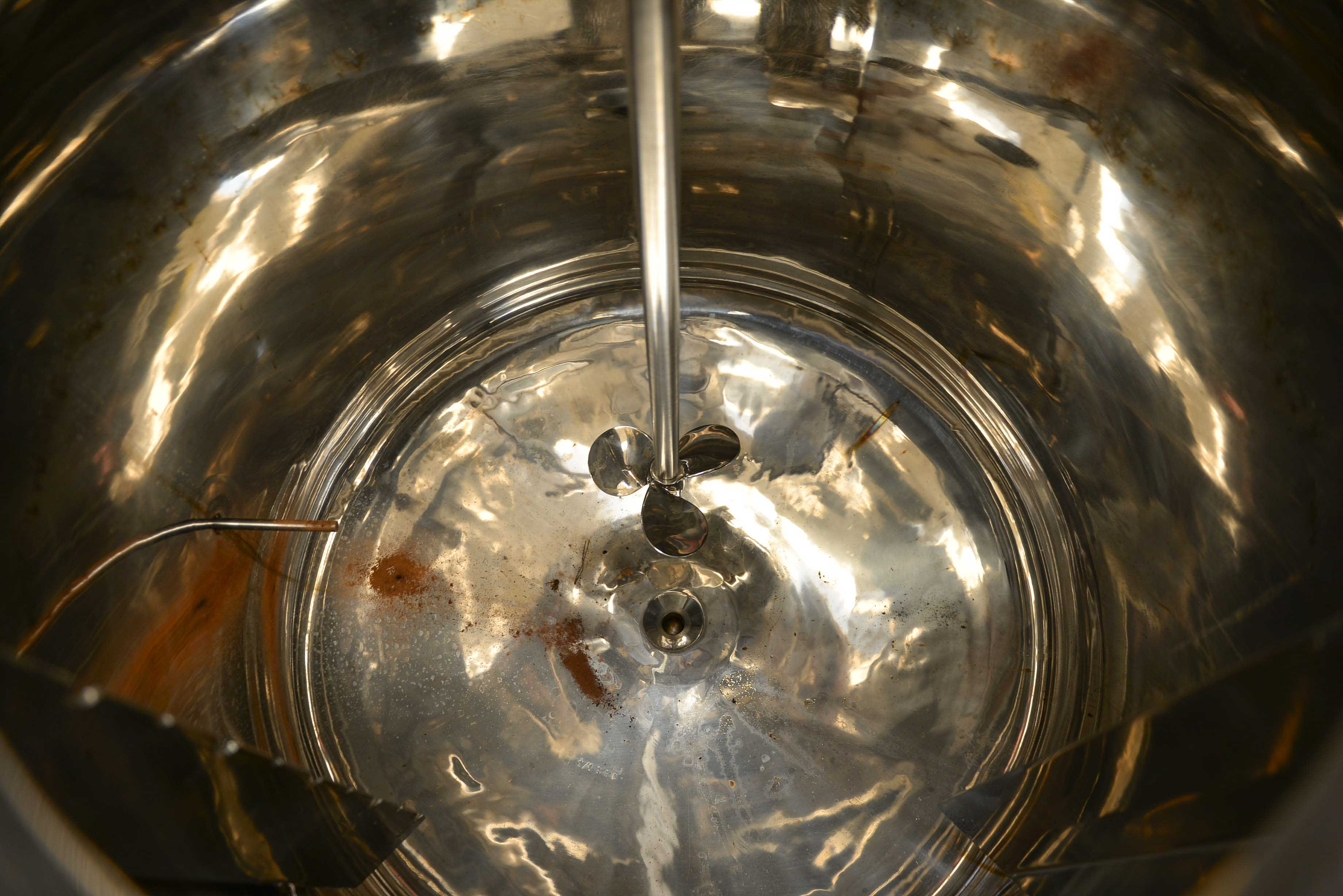 Usato Recipiente agitato da 700 litri con camicia