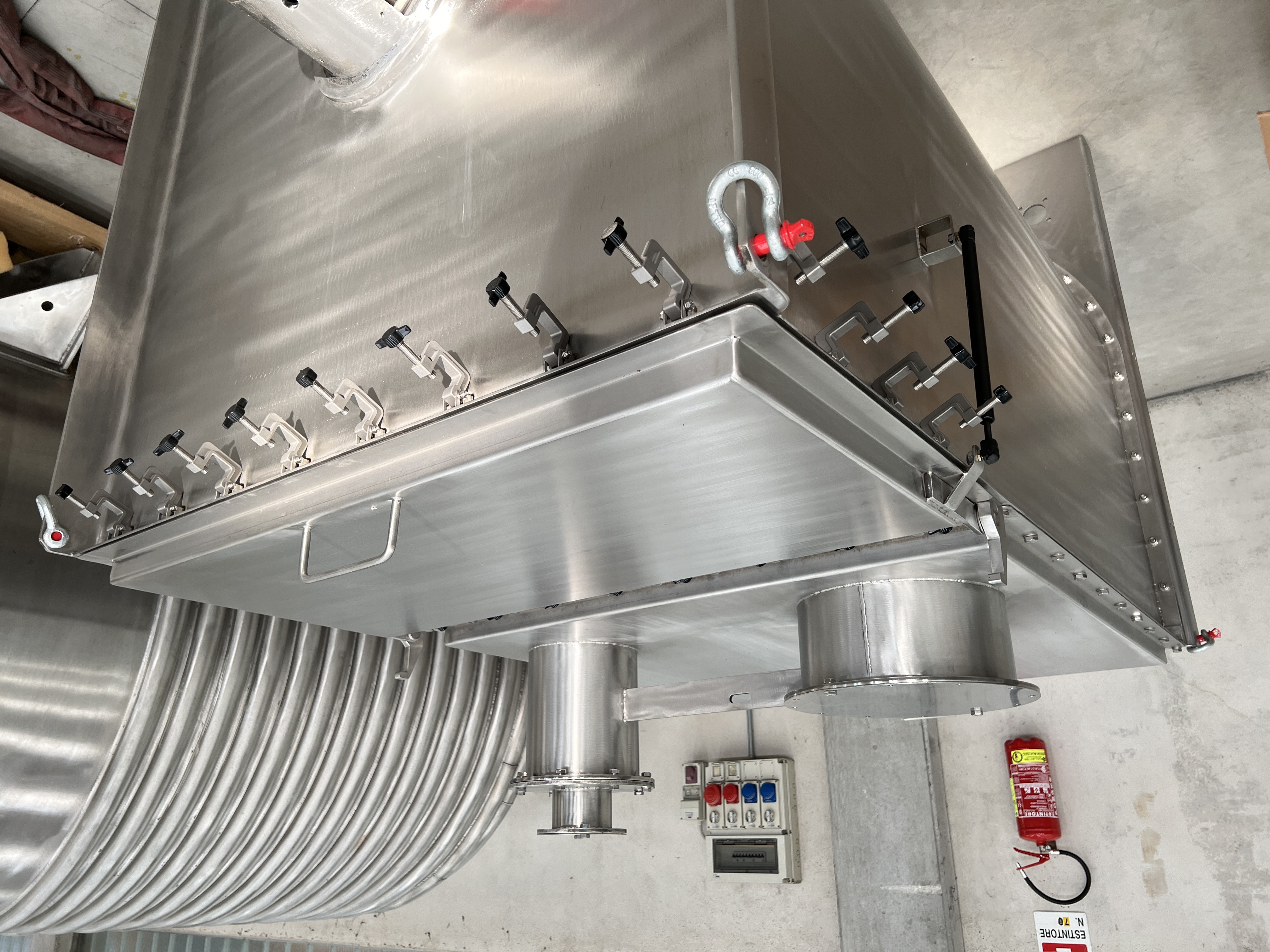 Miscelatore per polveri COPRINOX da 1900 Litri LUCIDATO