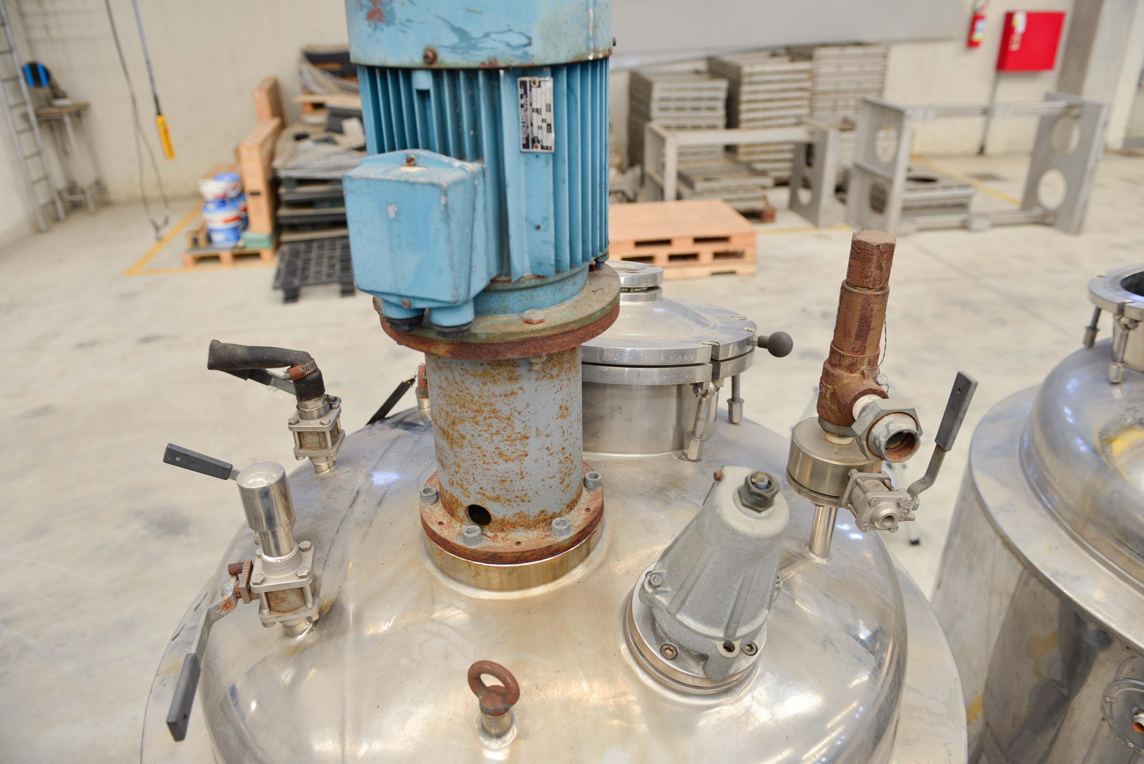 Usato Recipiente agitato da 700 litri con camicia