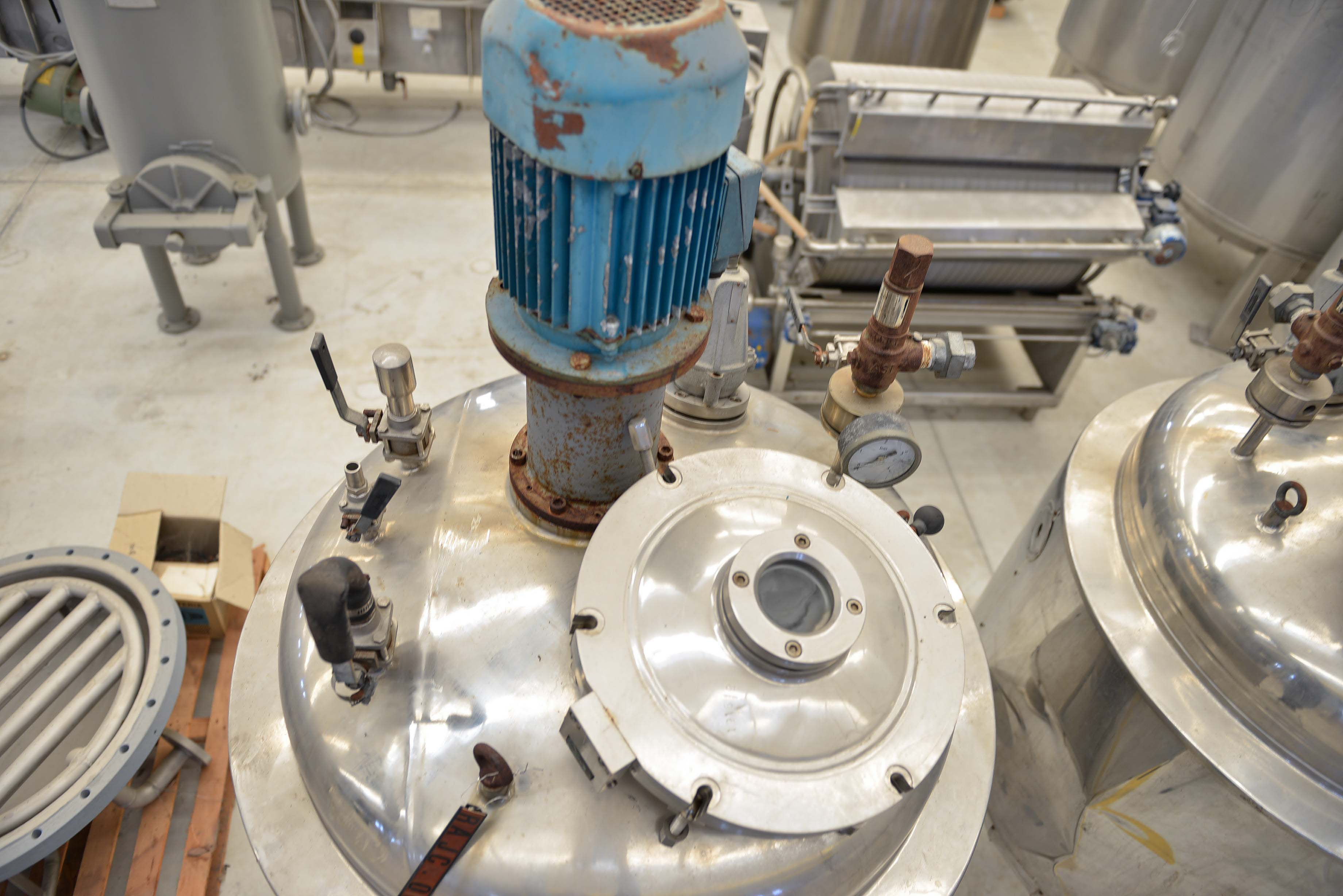 Usato Recipiente agitato da 700 litri con camicia