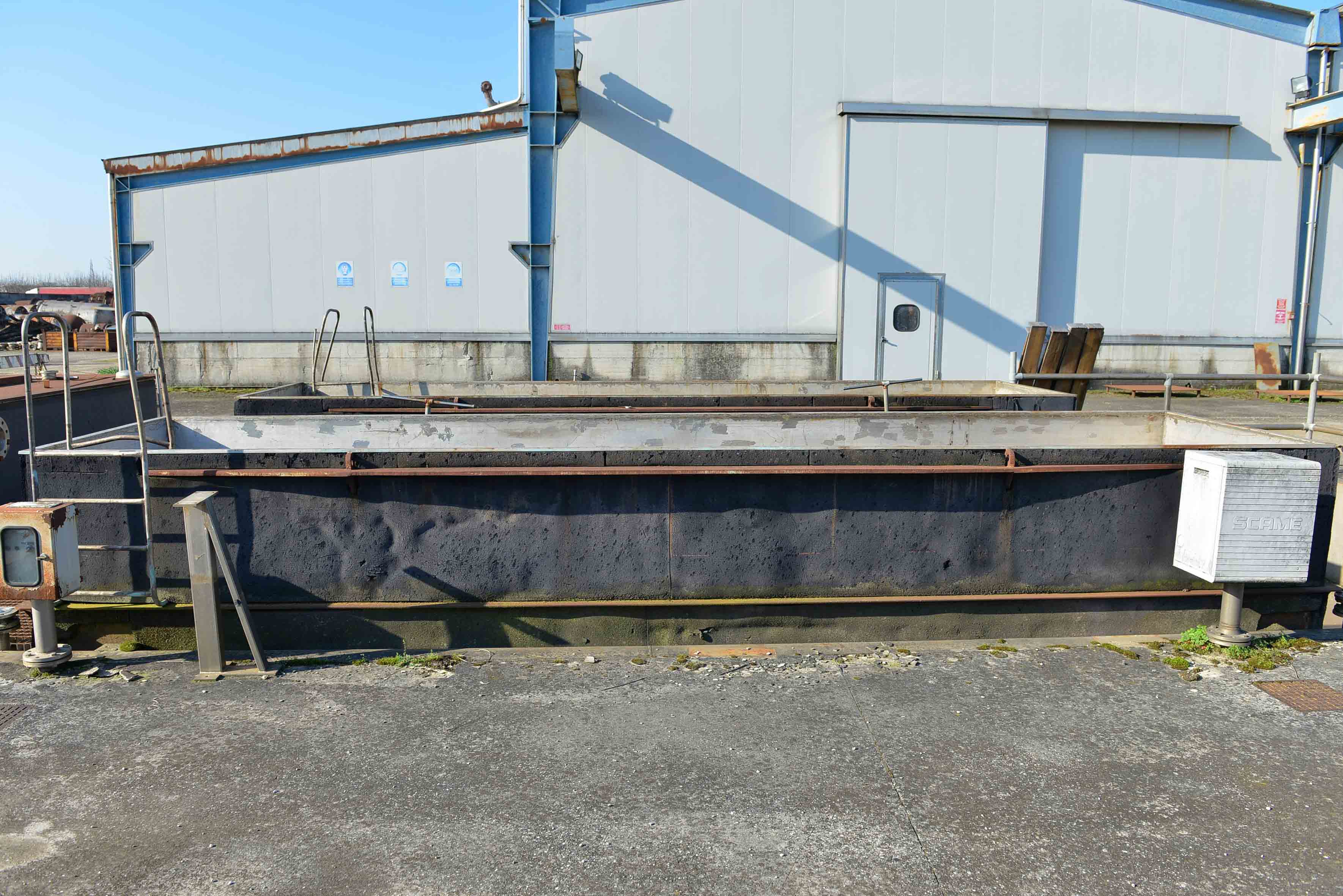 Usato Coppia di vasche da 13,9 m3 cadauna