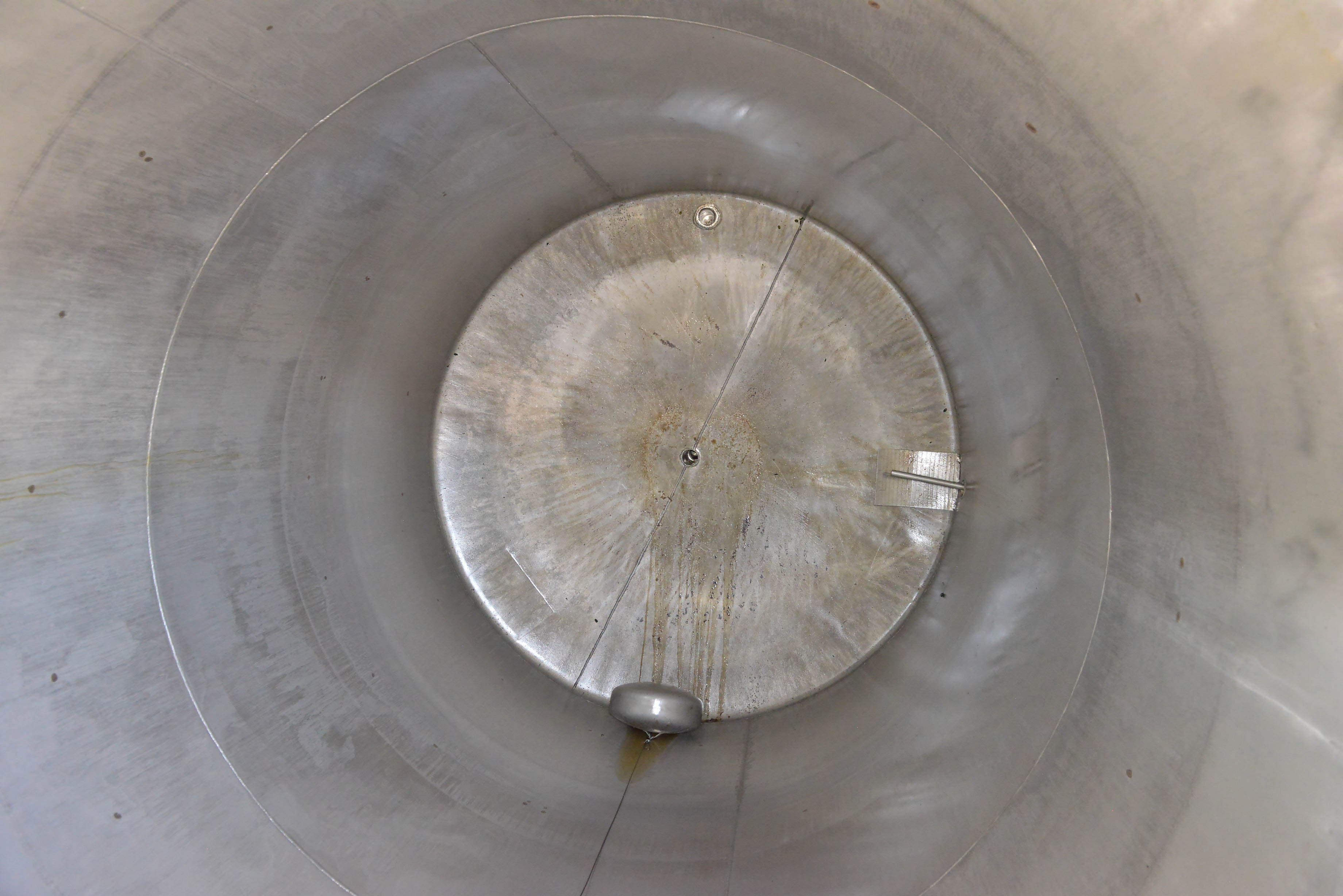Usato Serbatoio verticale da 8,7 m3 in acciaio inox - coibentato esternamente