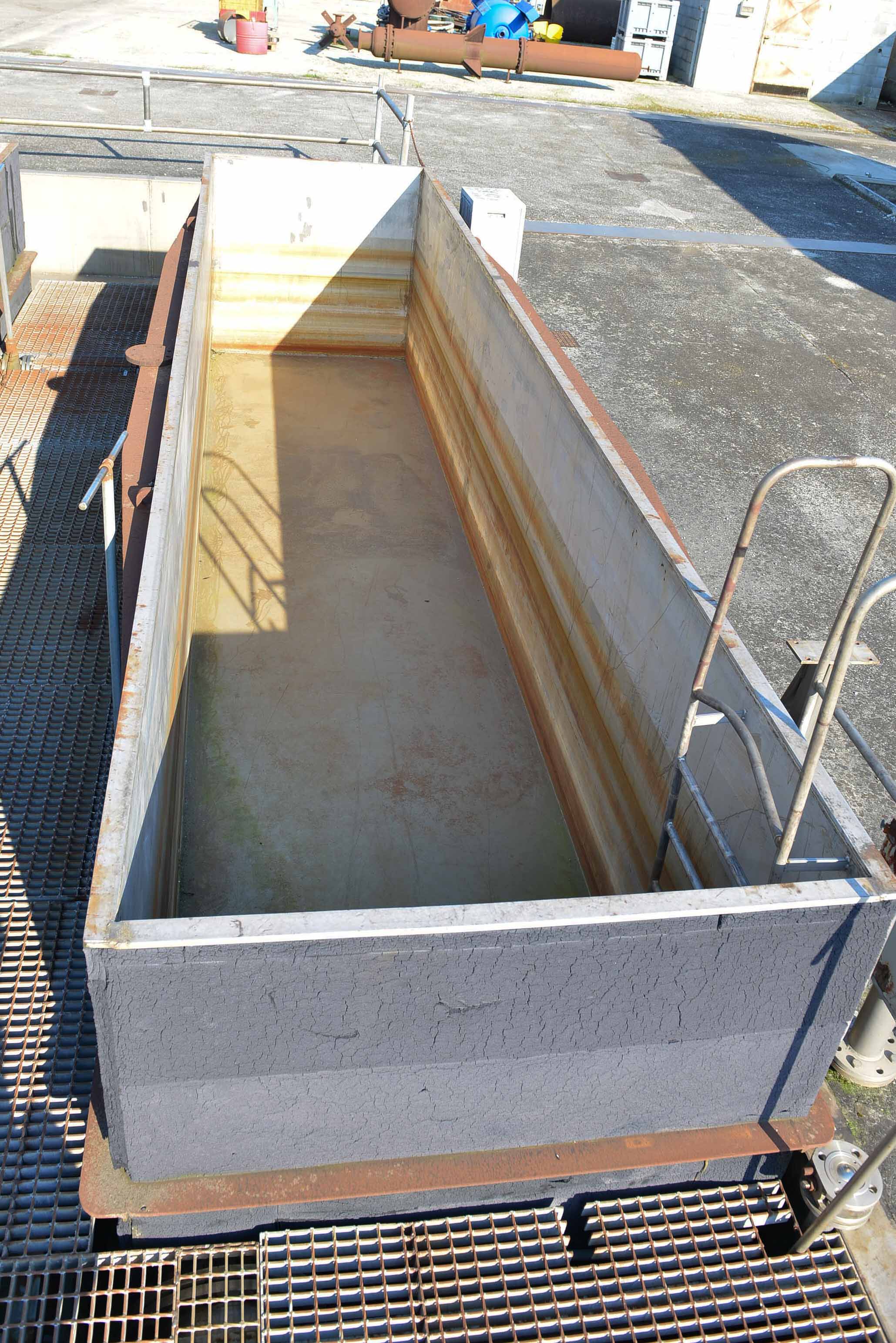 Usato Coppia di vasche da 13,9 m3 cadauna