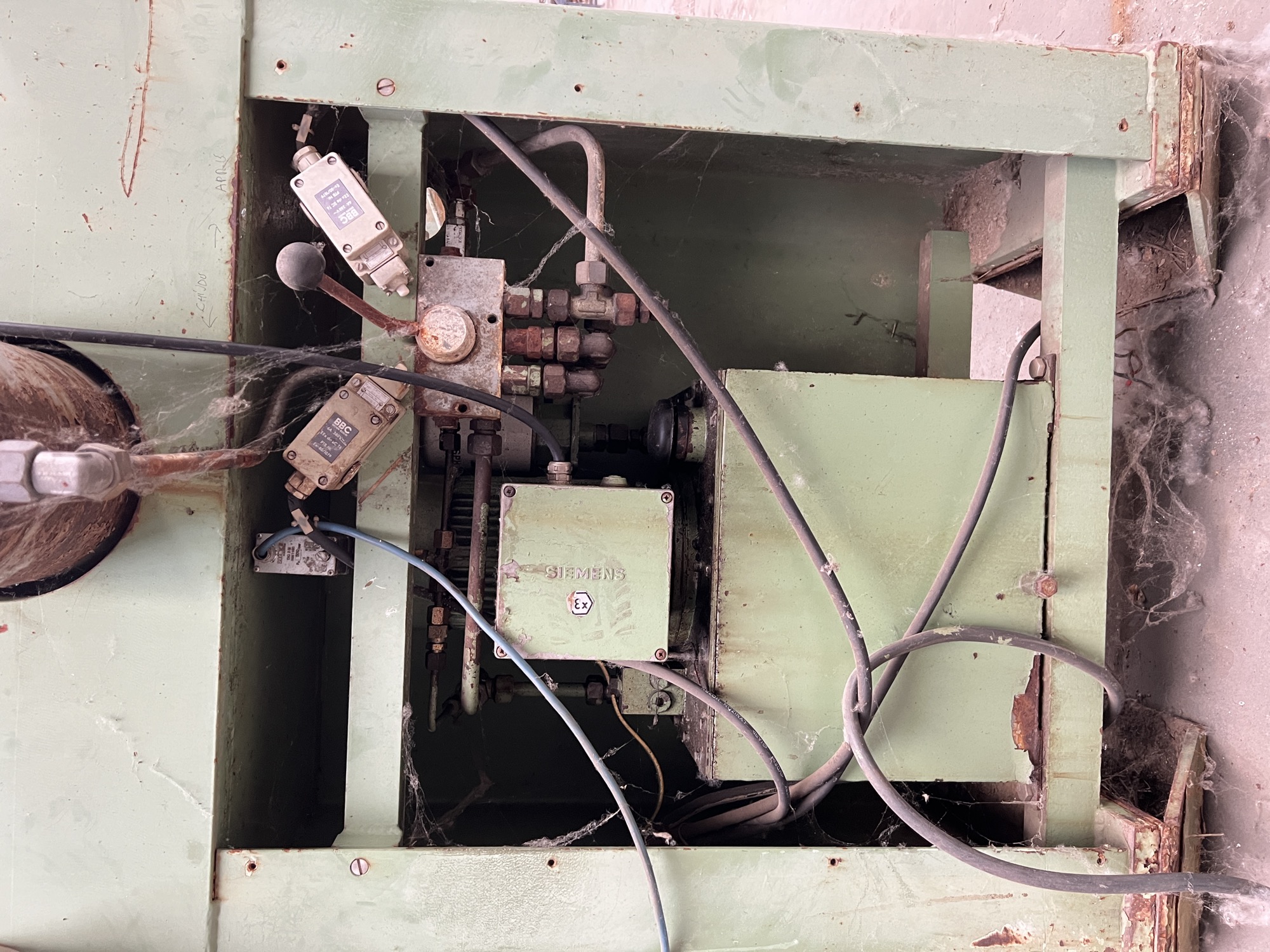 Usato 1985 Filtro pressa SCHENK 42 m2 con piastre in polipropilene KFP800/50