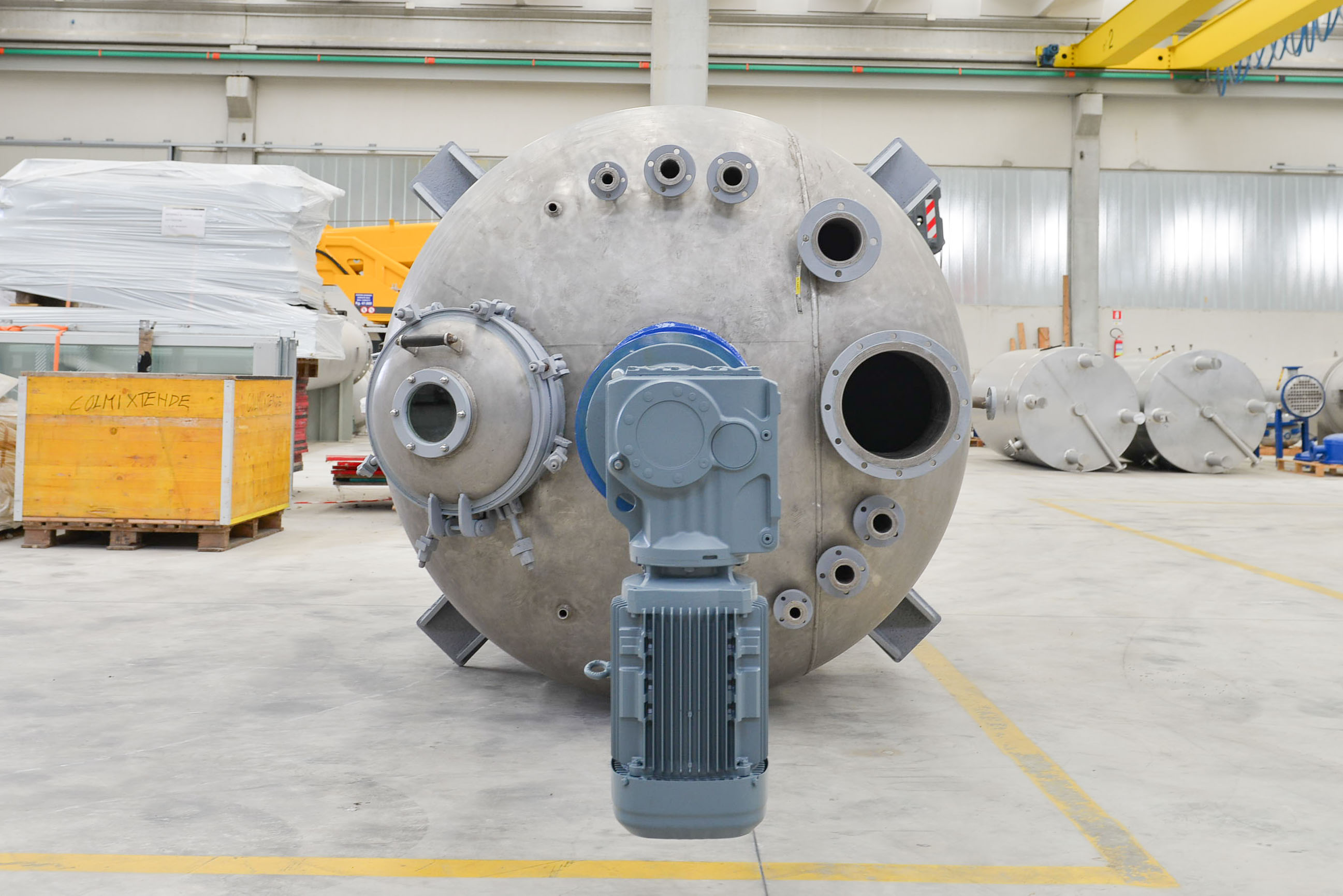 Usato Recipente agitato da 4.740 litri con semitubo esterno