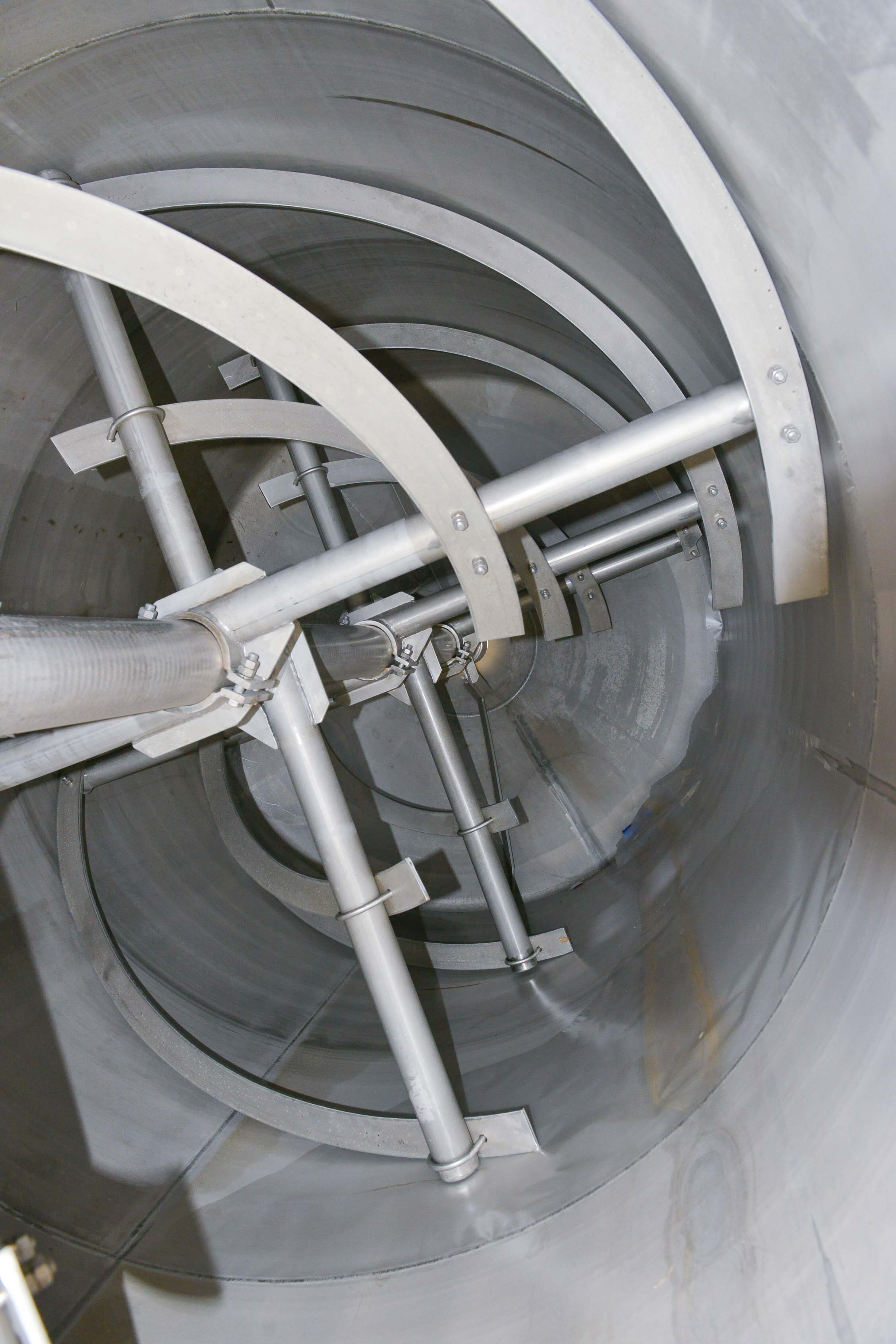 Usato Recipente agitato da 11.000 litri a fondo conico