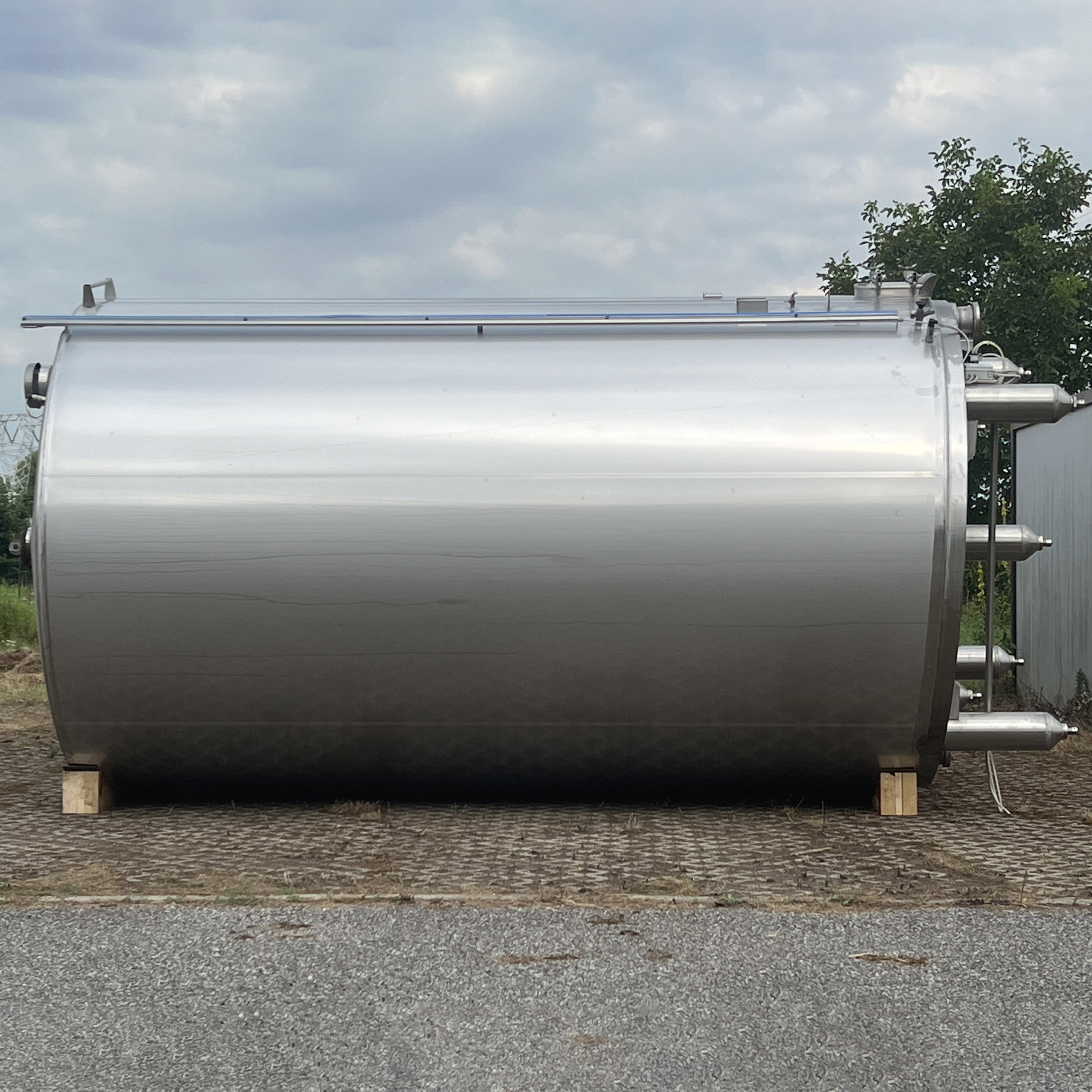 Usato Serbatoio da 35 m3 in acciaio inox AISI304 (oltre 30 disponibili)