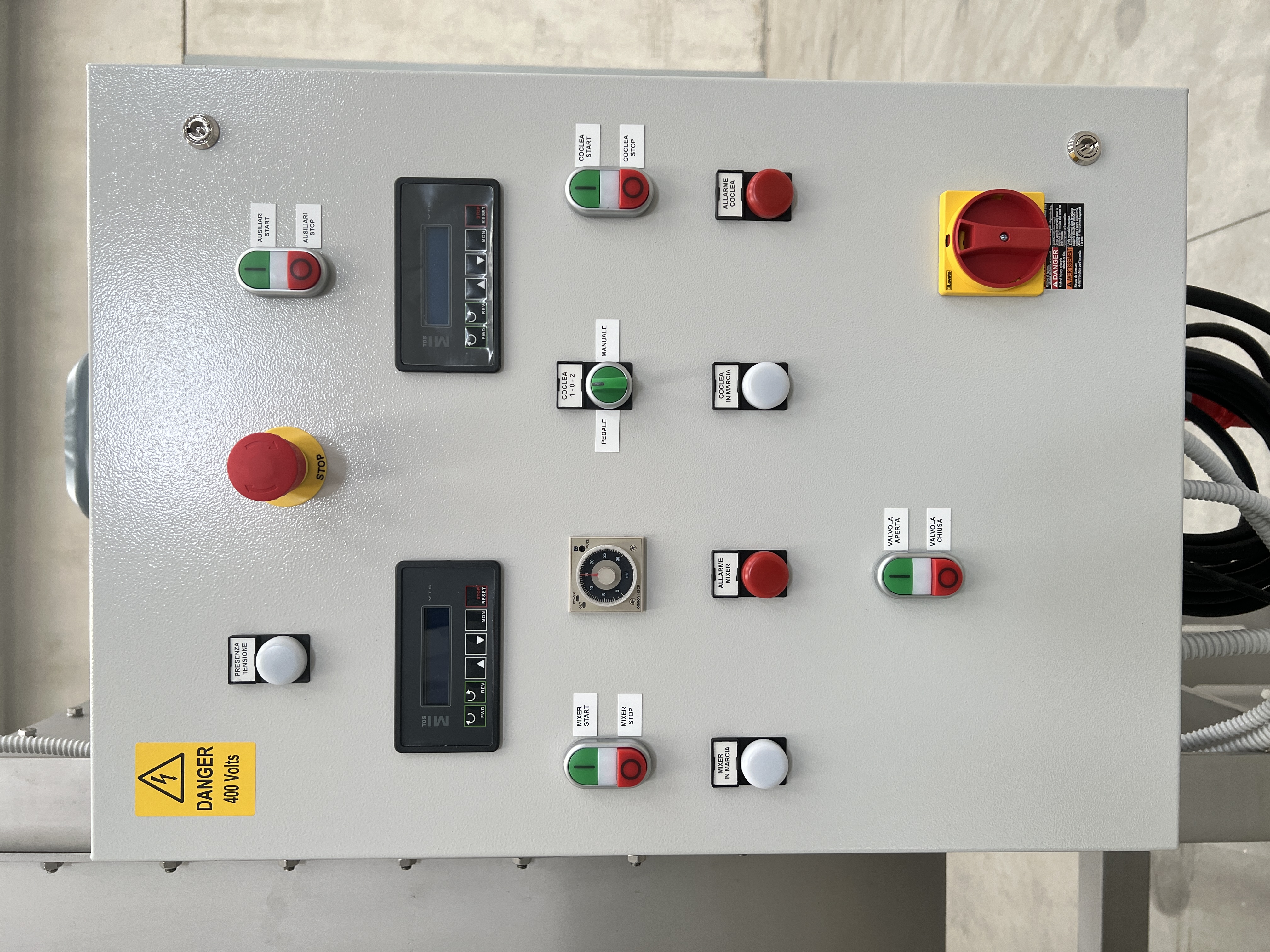 Miscelatore per polveri COPRINOX da 1900 Litri completo di coclea e quadro elettrico