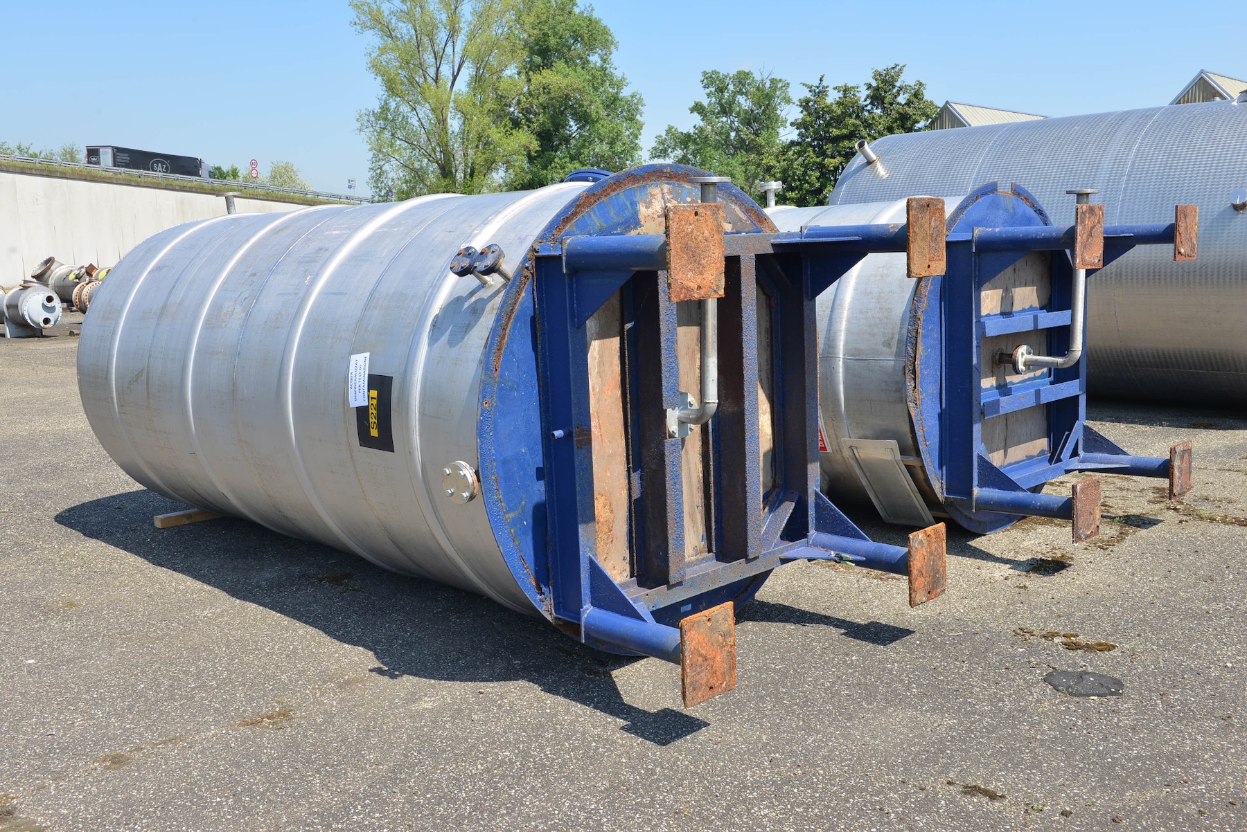 Usato Serbatoio verticale da 10.500 litri