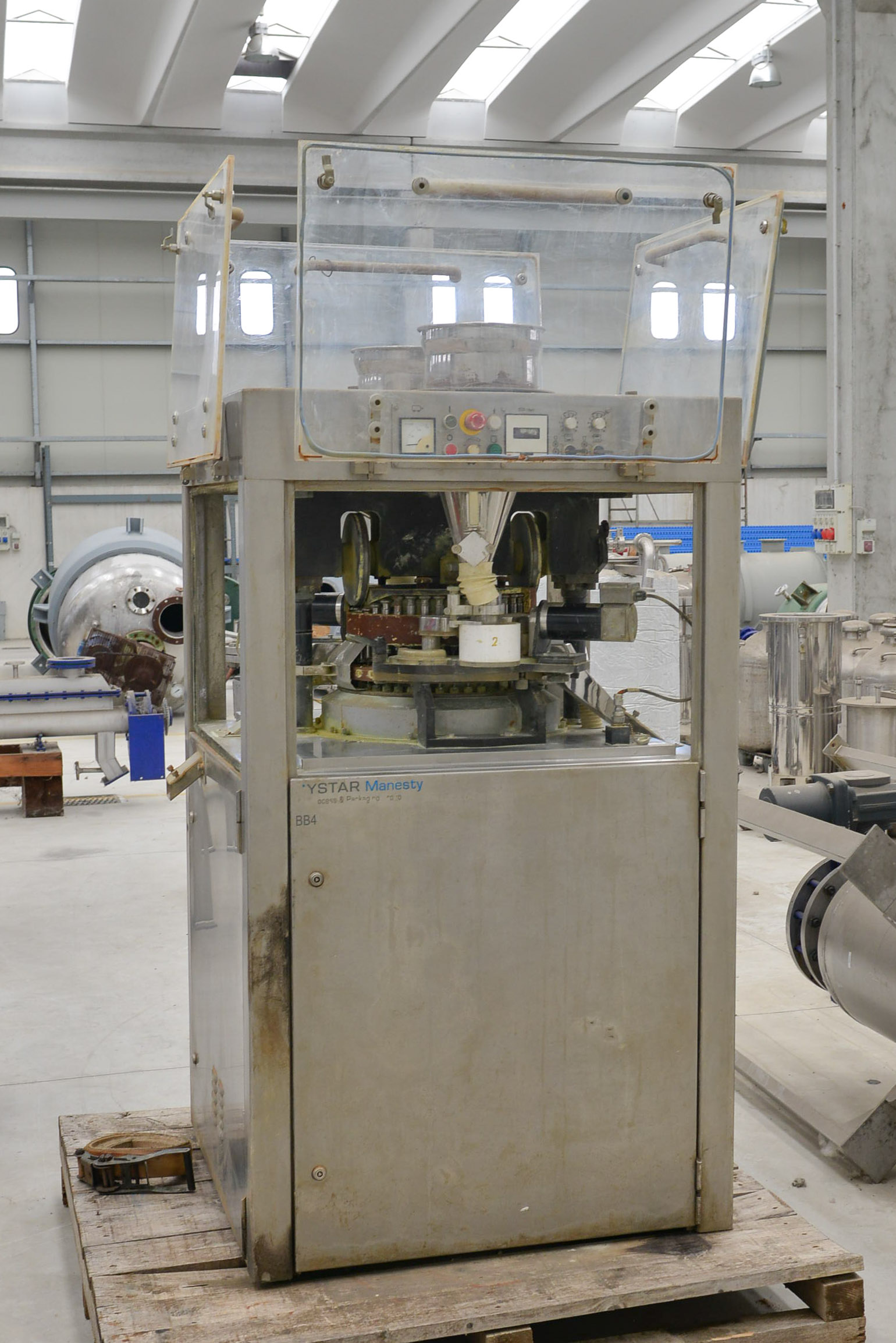 Ricondizionato 2011 Pastigliatrice Manesty mod BB4 a 39 stazioni