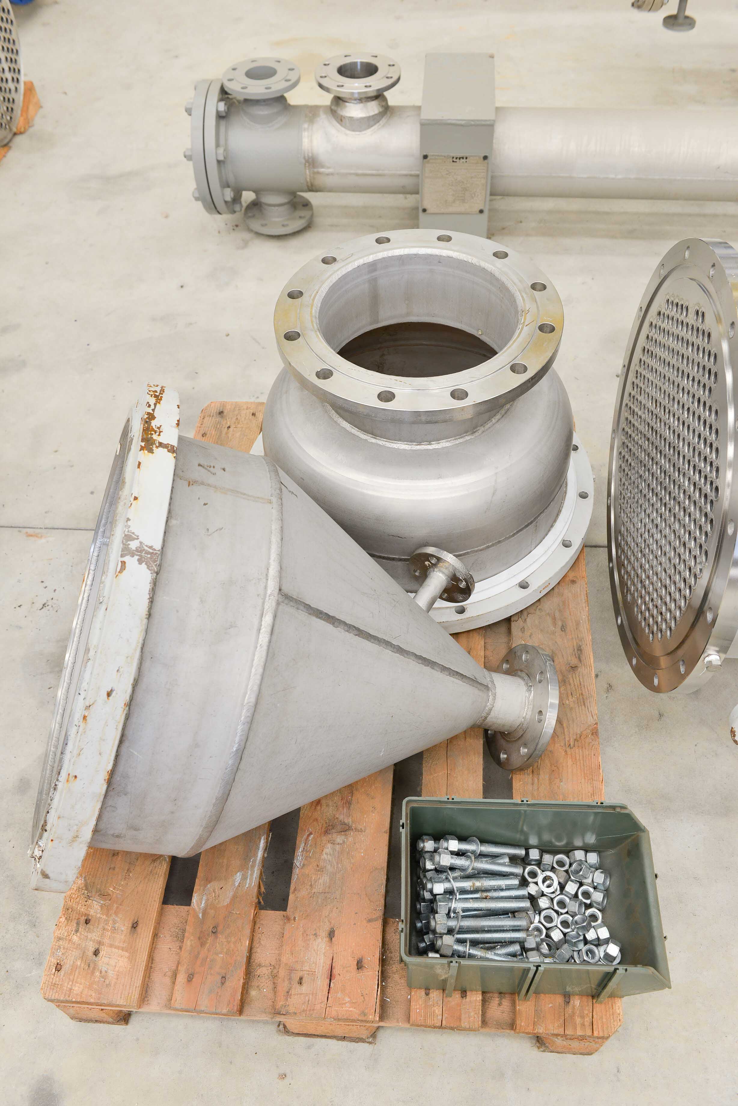 Usato Scambiatore di calore a fascio tubiero da 64 m2