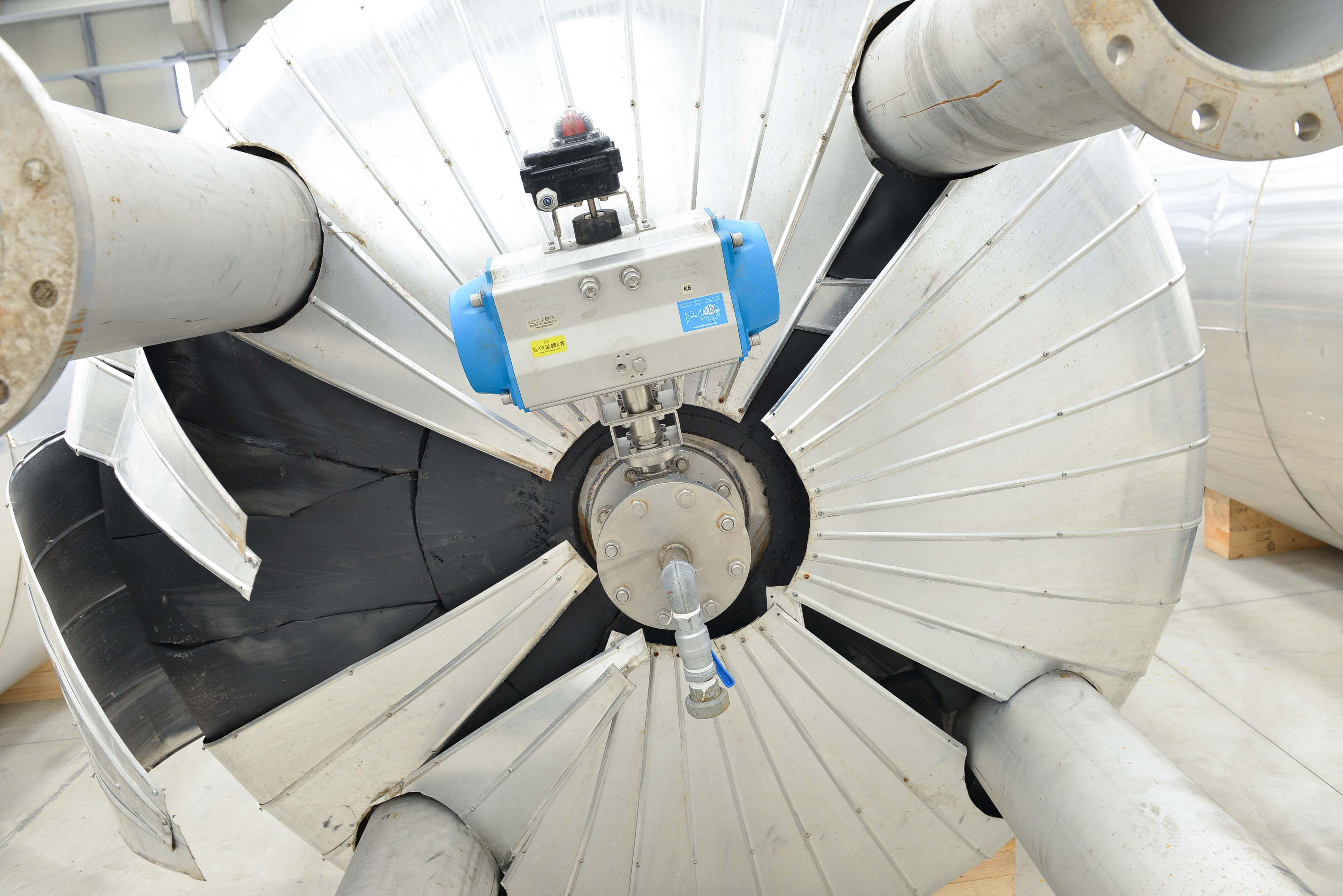 Usato Reattore da 10.900 litri consemitubo esterno