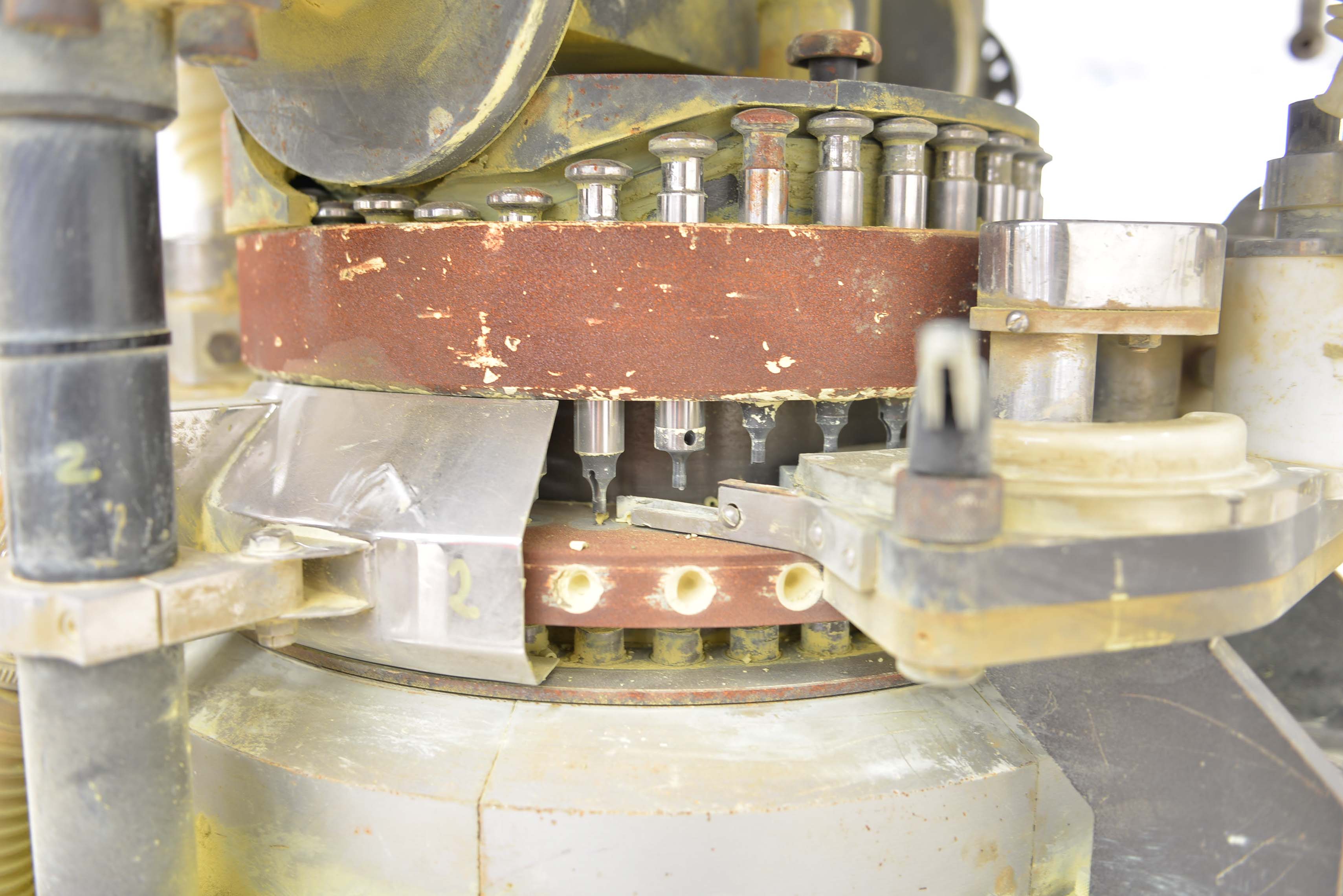 Ricondizionato 2011 Pastigliatrice Manesty mod BB4 a 39 stazioni