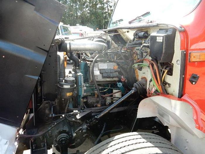 Used 2001 International 4900