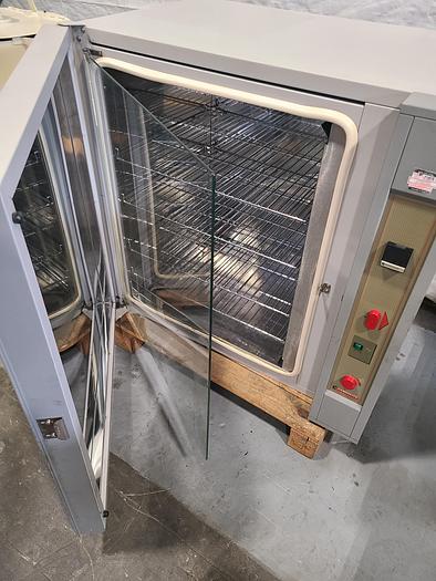 Used Carbolite  PIF200 Fan Convection Lab Oven