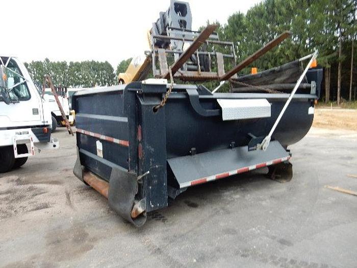 Used 14' Kybato AR-500 Quick Change Box with Kybato Quick Change 5th Wheel Plate & Aluminum headache rack