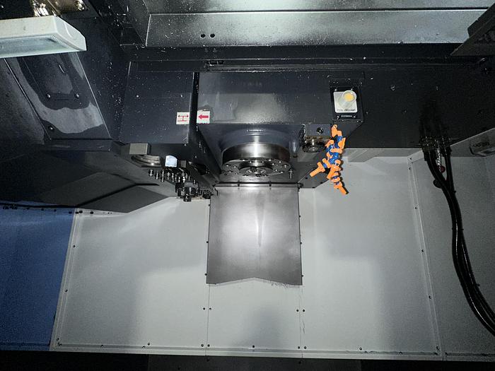 Used 2020 DOOSAN DNM 5700 4-Axis CNC Vertical Machining Center