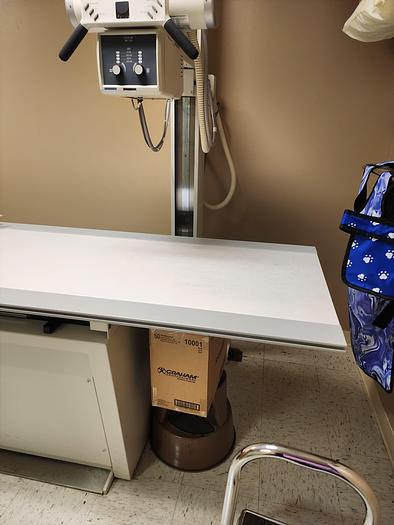 Used 2011 Del Medical HE425 Analog Floor mounted