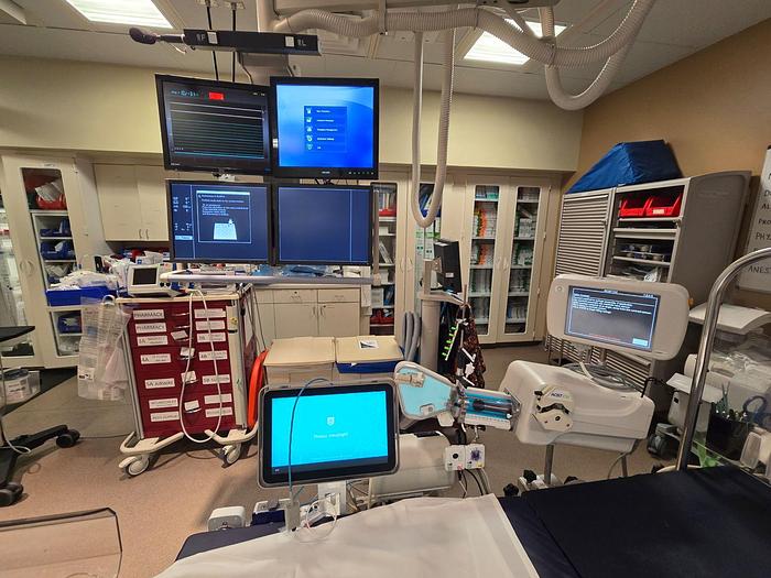 Used 2013 Toshiba Dual Plane Cath Lab