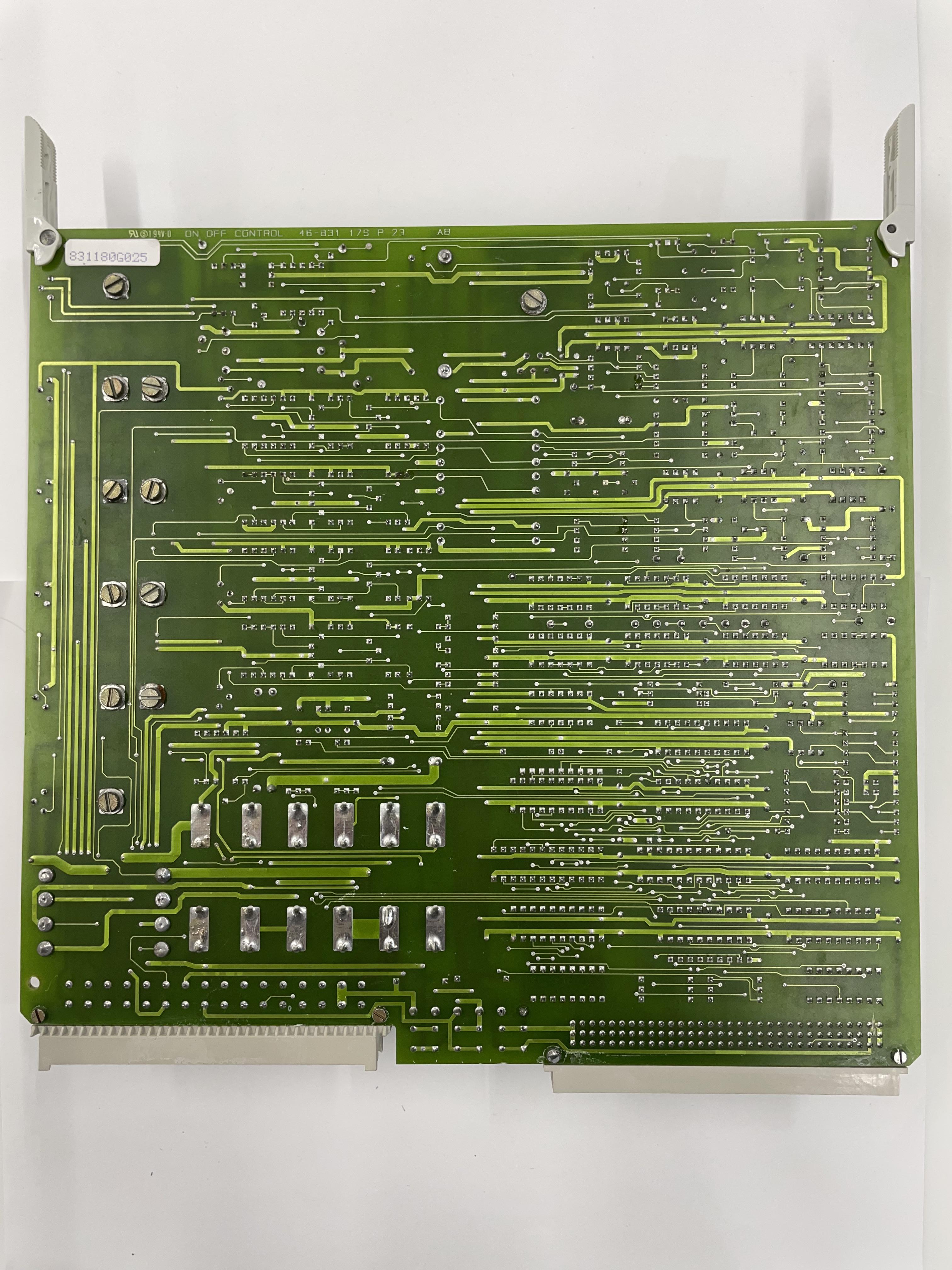 Used ON/OFF CONTROL BOARD P/N: 831180G025, 84884