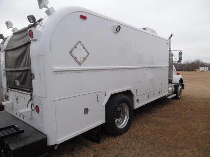 Used 2000 Kenworth T800 Wireline