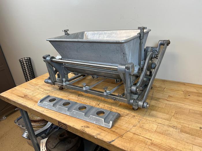 KookEKing cookie depositor