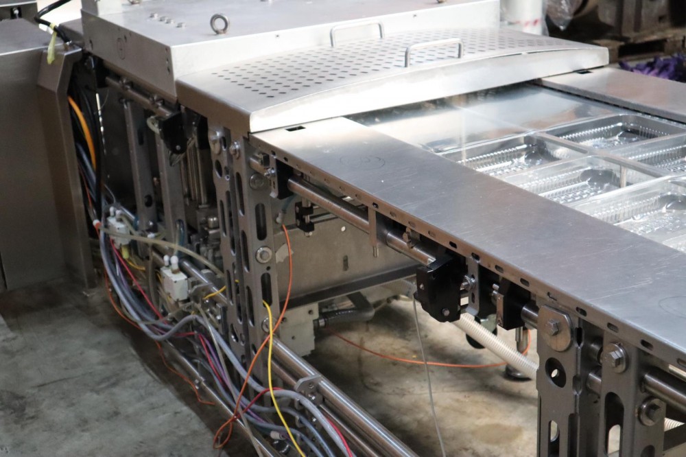 Used Thermoformer VC999 I-series