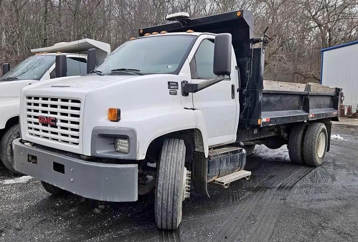 Used 2006 GMC 6500