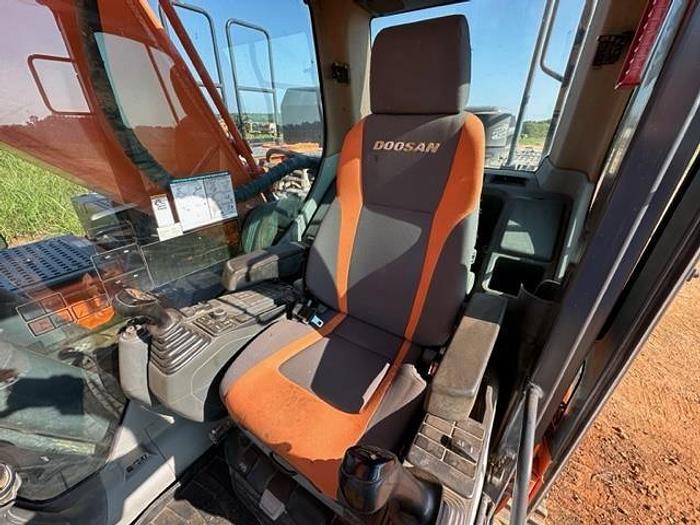 Used 2017 DOOSAN DX350 LC-5