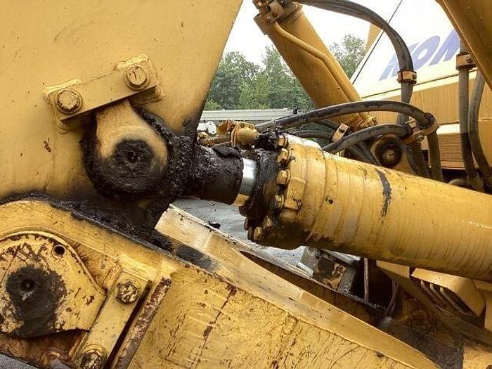 Used 2008 KOMATSU D275AX