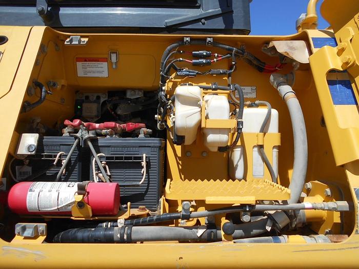 Used 2015 KOMATSU D61PX-24