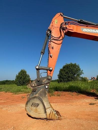 Used 2017 DOOSAN DX350 LC-5