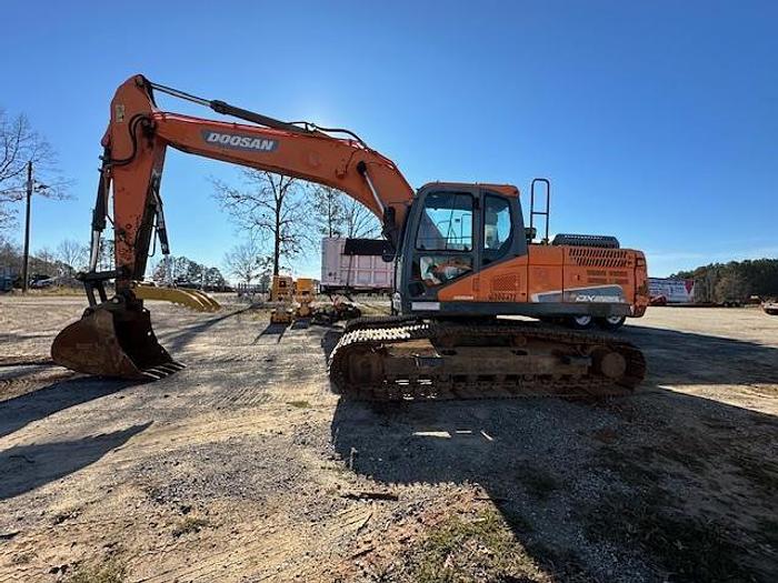 Used 2017 DOOSAN DX225 LC-5