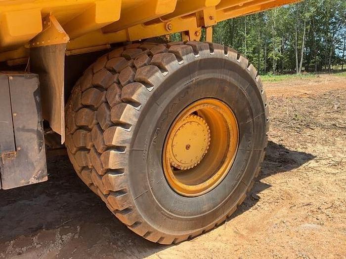 Used 2006 KOMATSU HD465-7