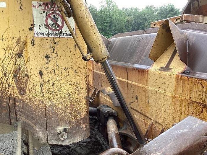 Used 2008 KOMATSU D275AX