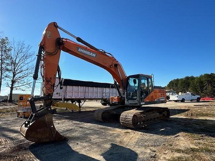 Used 2017 DOOSAN DX225 LC-5