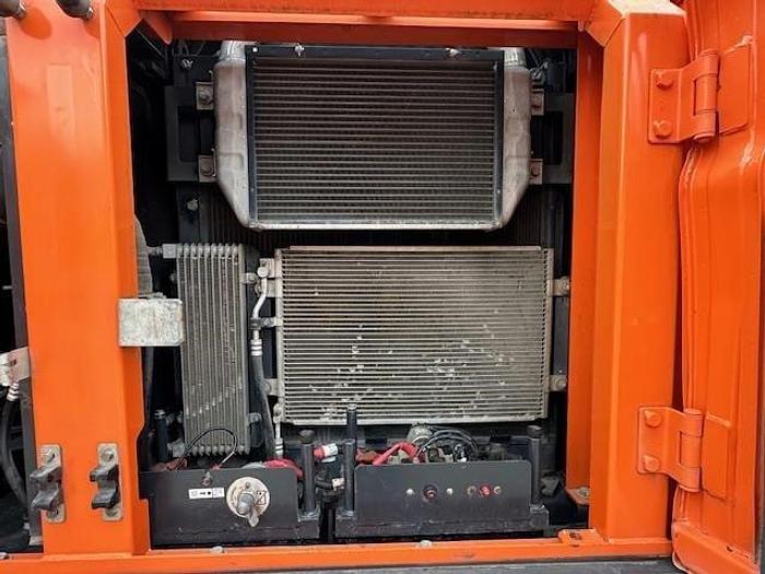 Used 2016 DOOSAN DX180 LC-5