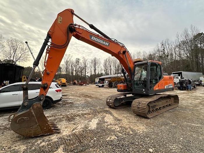 Used 2016 DOOSAN DX180 LC-5