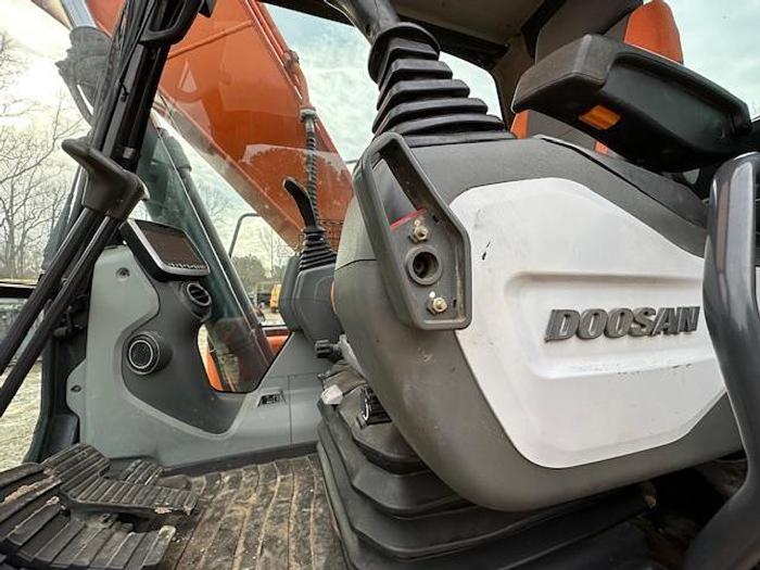 Used 2016 DOOSAN DX180 LC-5