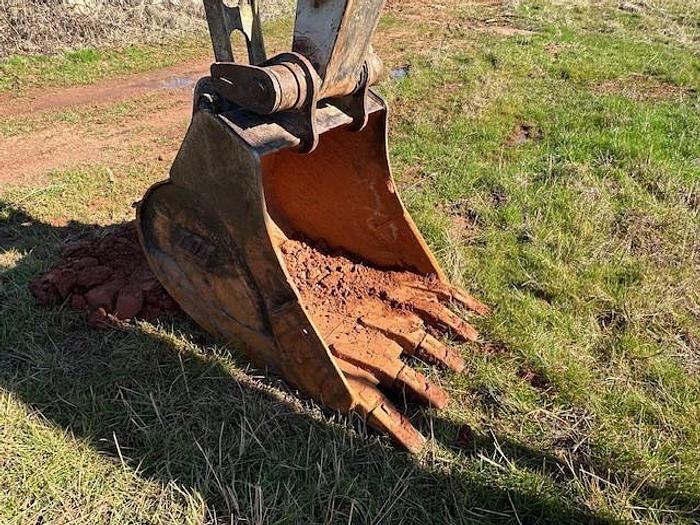 Used 2016 TAKEUCHI TB1140