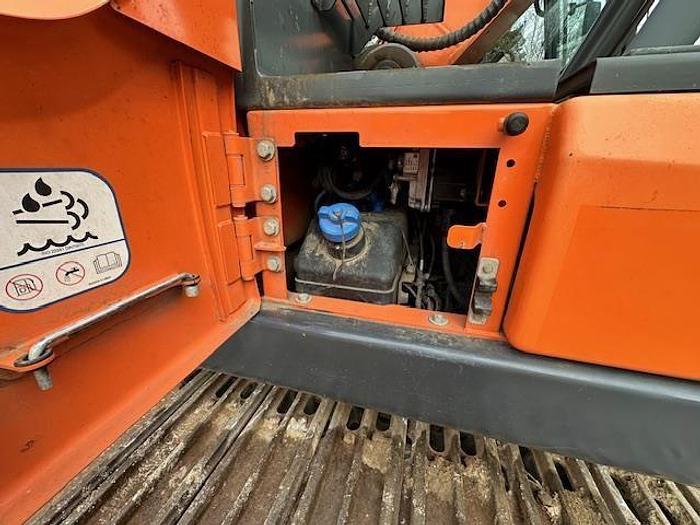 Used 2016 DOOSAN DX180 LC-5