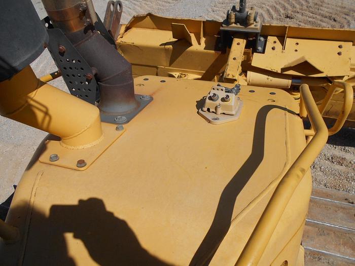 Used 2015 KOMATSU D61PX-24