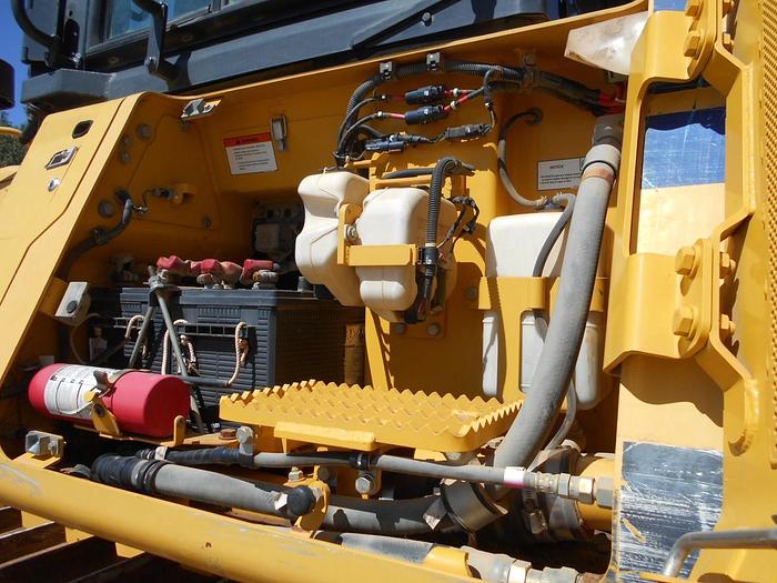 Used 2015 KOMATSU D61PX-24