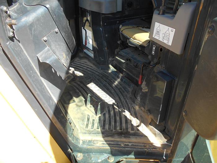 Used 2015 KOMATSU D61PX-24