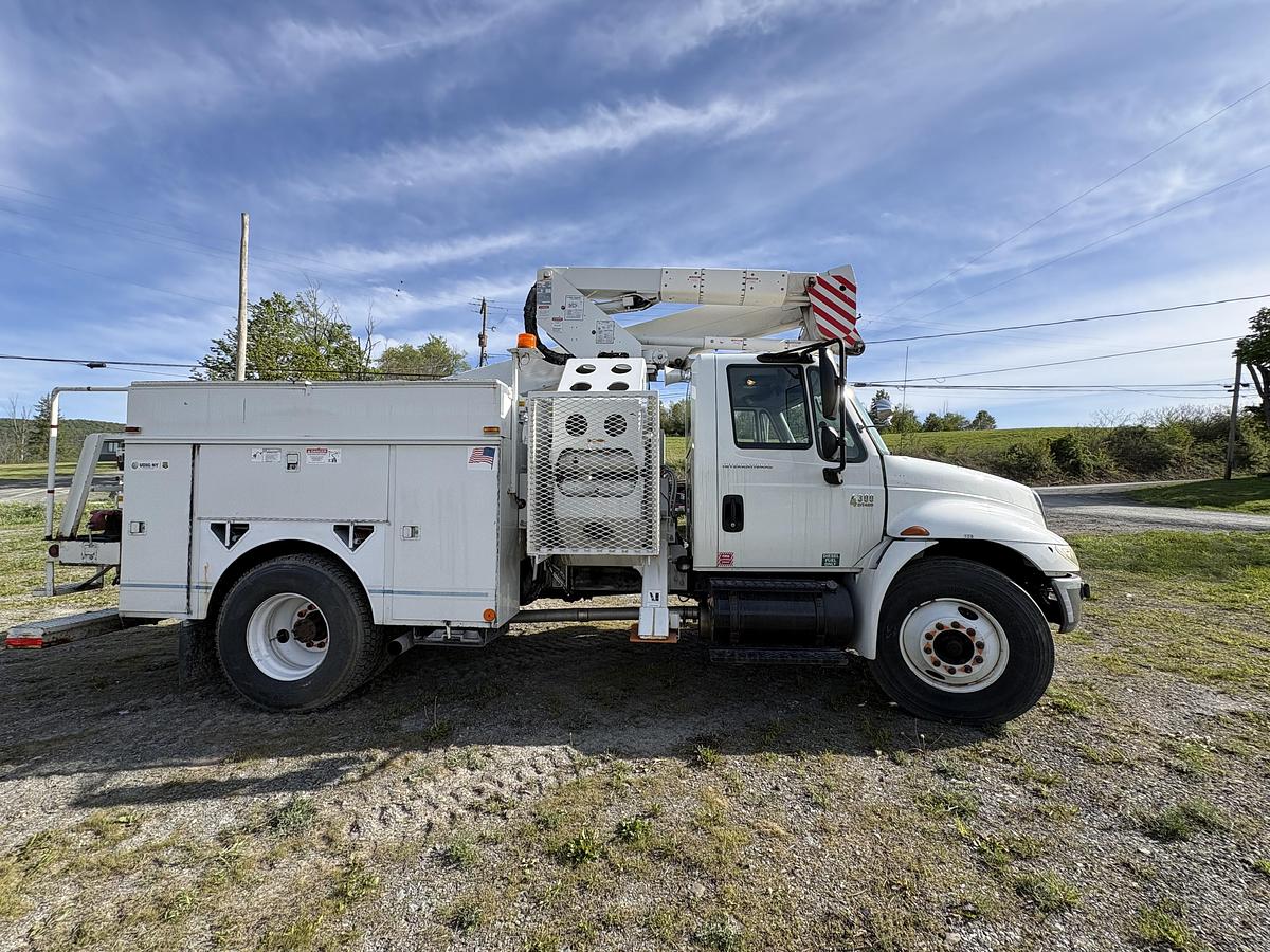 Used 2004 International 4400